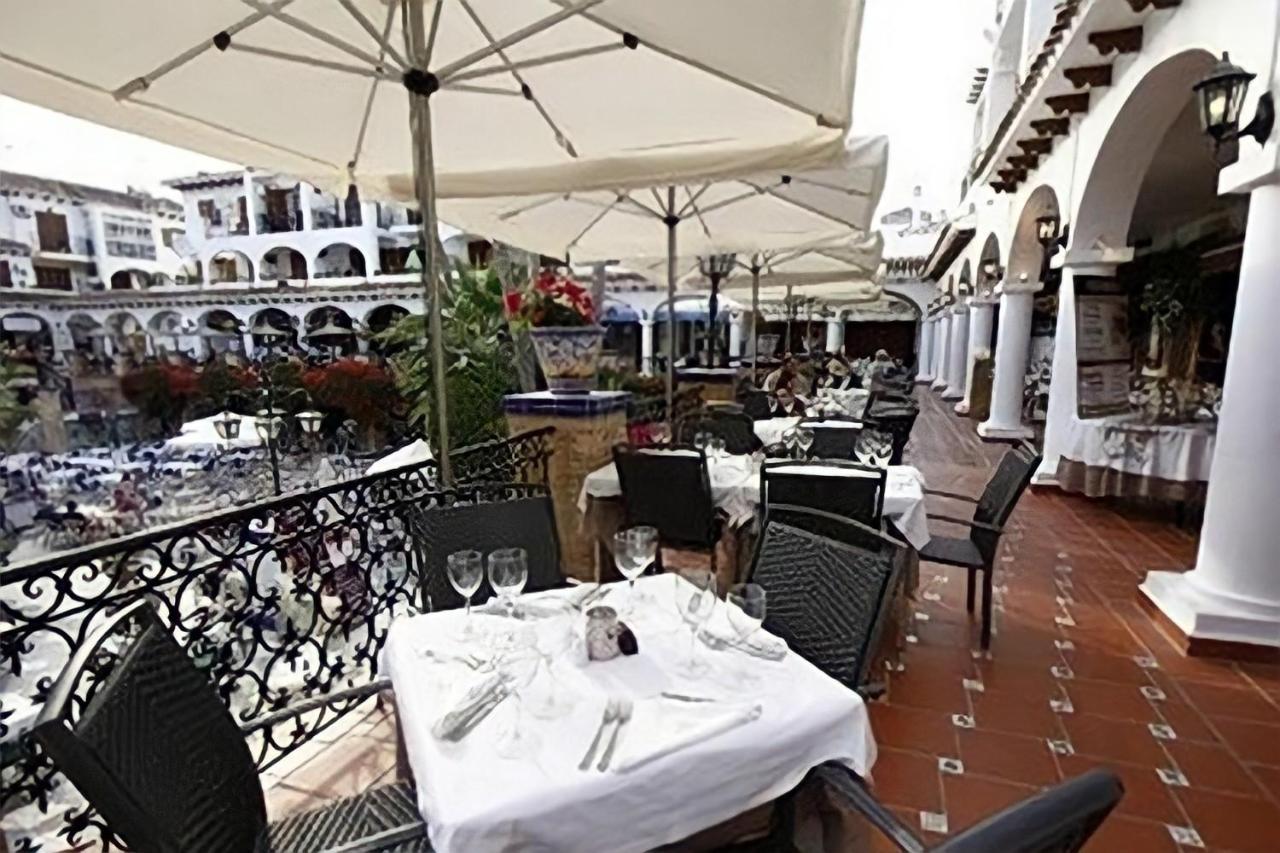 Apartment On The Plaza Alicante Exterior foto